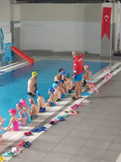 Mustafa Kemal Atatürk Yarı Olimpik Yüzme Havuzu - Görsel 3