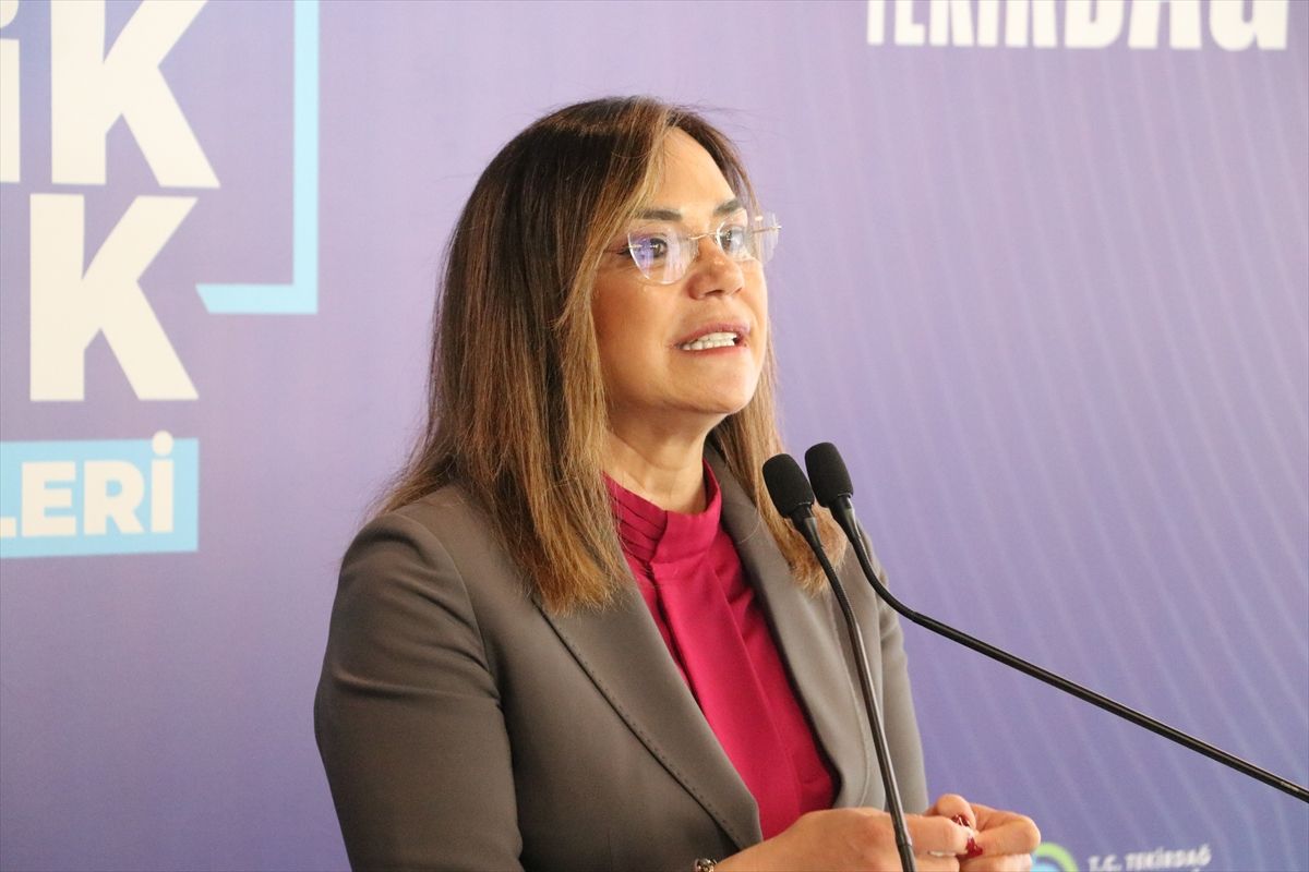 Tekirdağ Büyükşehir Belediye Başkanı Candan Yüceer basın toplantısı düzenledi