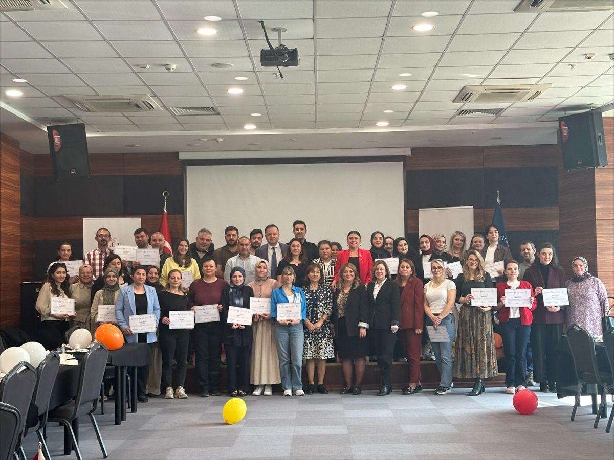 Tekirdağ'da sağlık personeline "etkili iletişim" eğitimi verildi