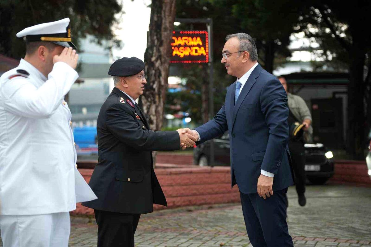 Tekirdağ Valisi Soytürk, jandarma personeliyle bayramlaştı