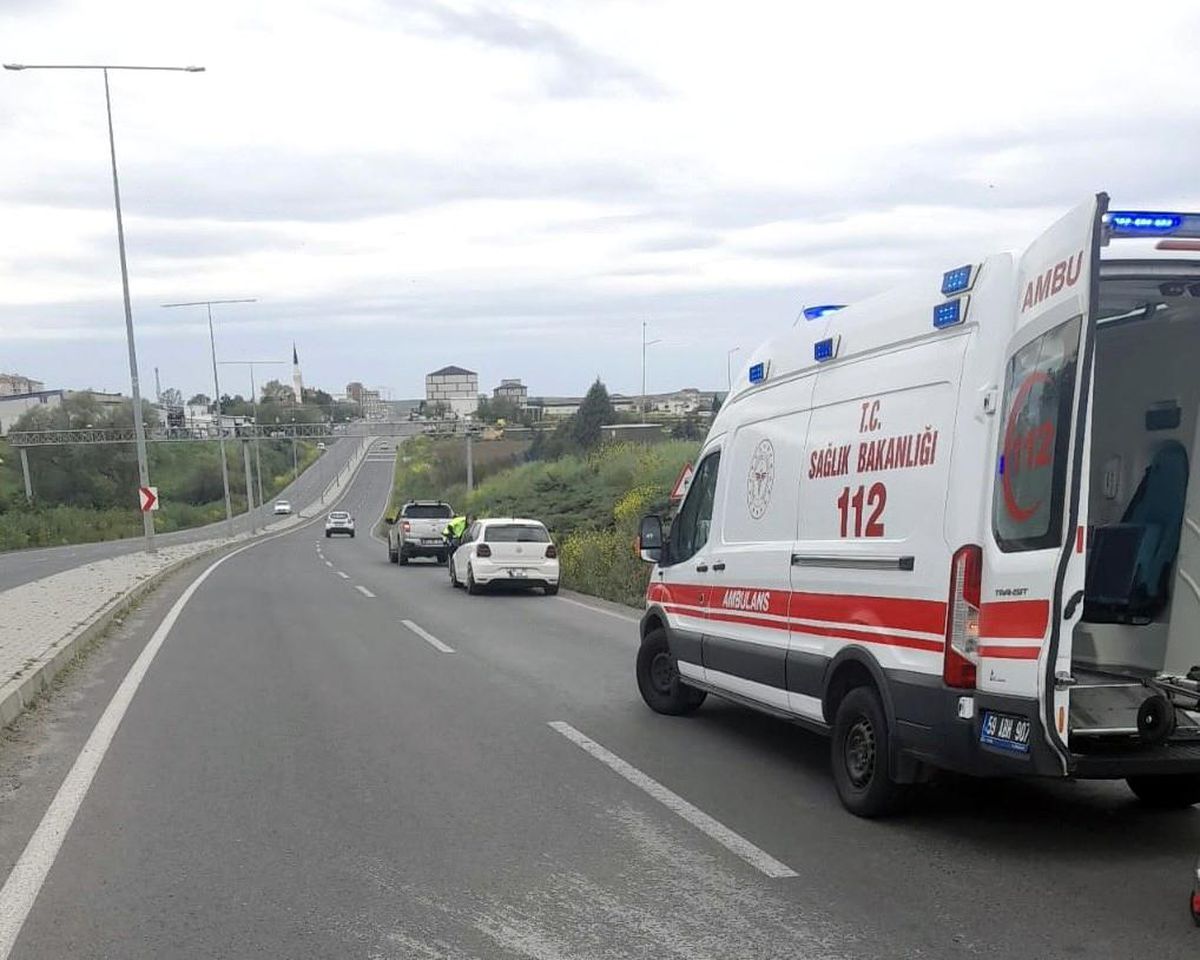 Tekirdağ'da otomobilin çarptığı yaya yaralandı
