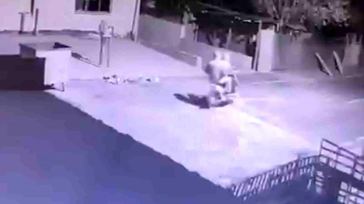 Kapaklı'da motosikletli hırsızlar inşaattan kablo çaldı