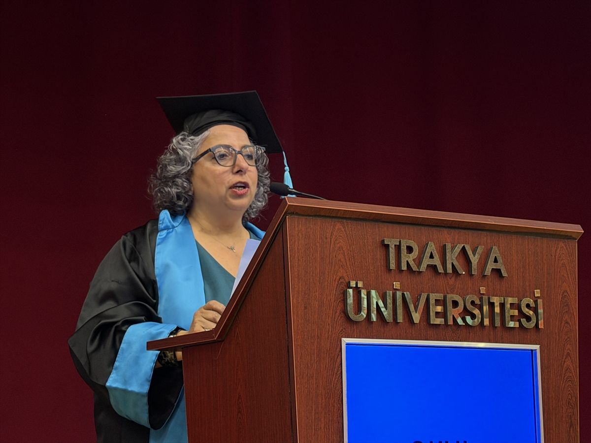 55 yaşında okul birincisi: Hayal asla geç kalmaz