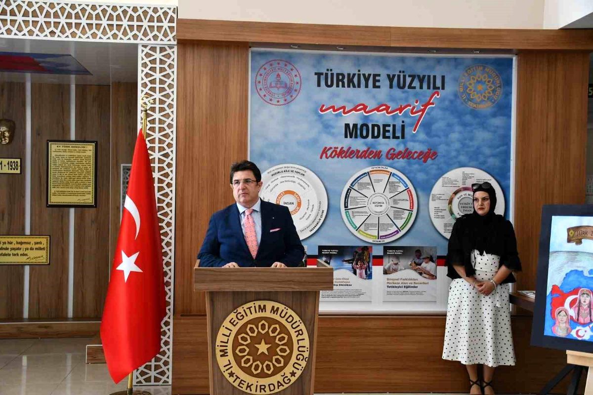 "Dilimizin Zenginlikleri Projesi" yıl sonu sergisi Tekirdağ'da açıldı