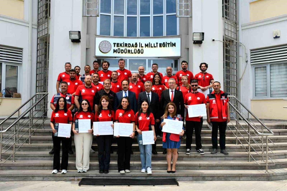 Trakya'nın ilk barınma akreditasyonlu ekibi Tekirdağ'da kuruldu