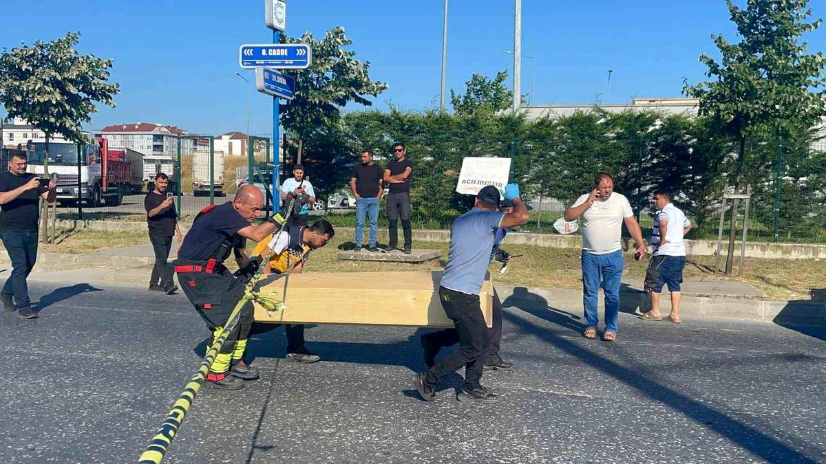 Çerkezköy'de otomobil ile elektrikli motosiklet çarpıştı: 1 ölü