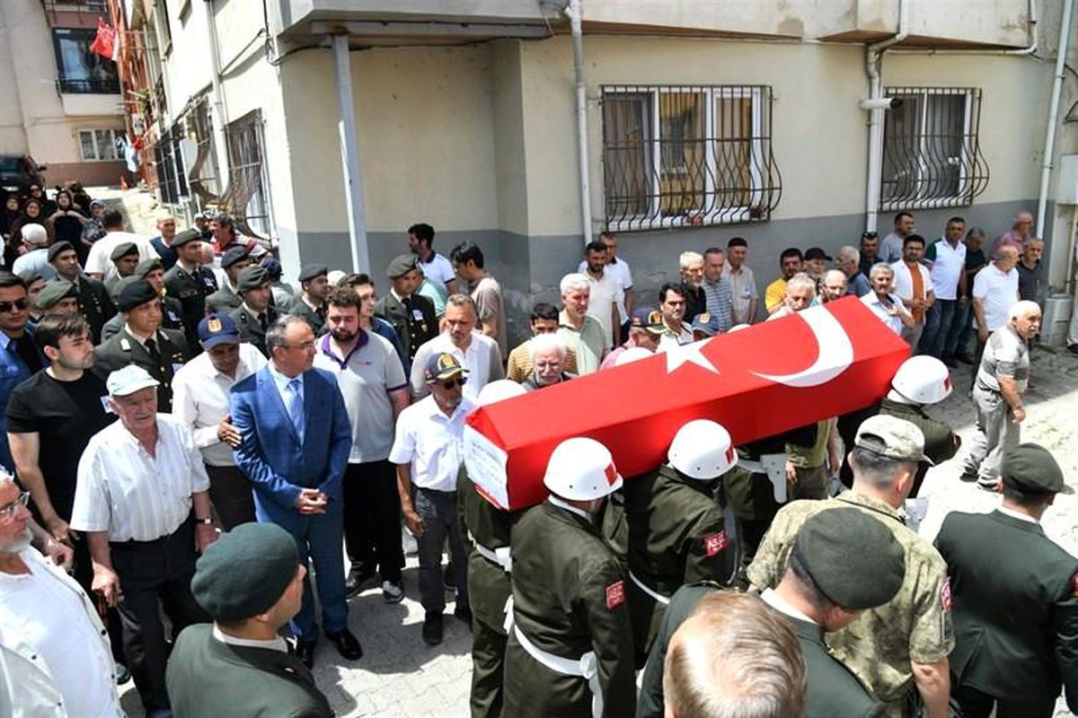 Kıbrıs Gazisi İbrahim Bahçeli son yolculuğuna uğurlandı